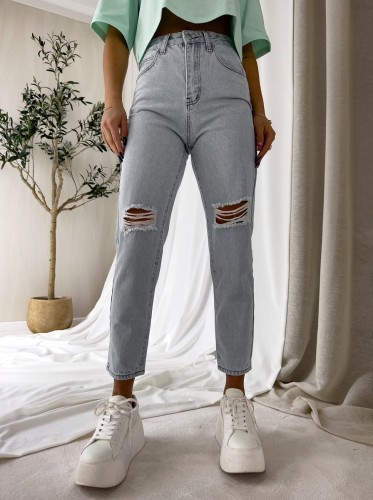 Spodnie jeans z dziurami MOM FIT BY ME