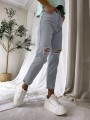 Spodnie jeans z dziurami MOM FIT BY ME